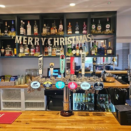 The Old Railway Hotel Porton エクステリア 写真