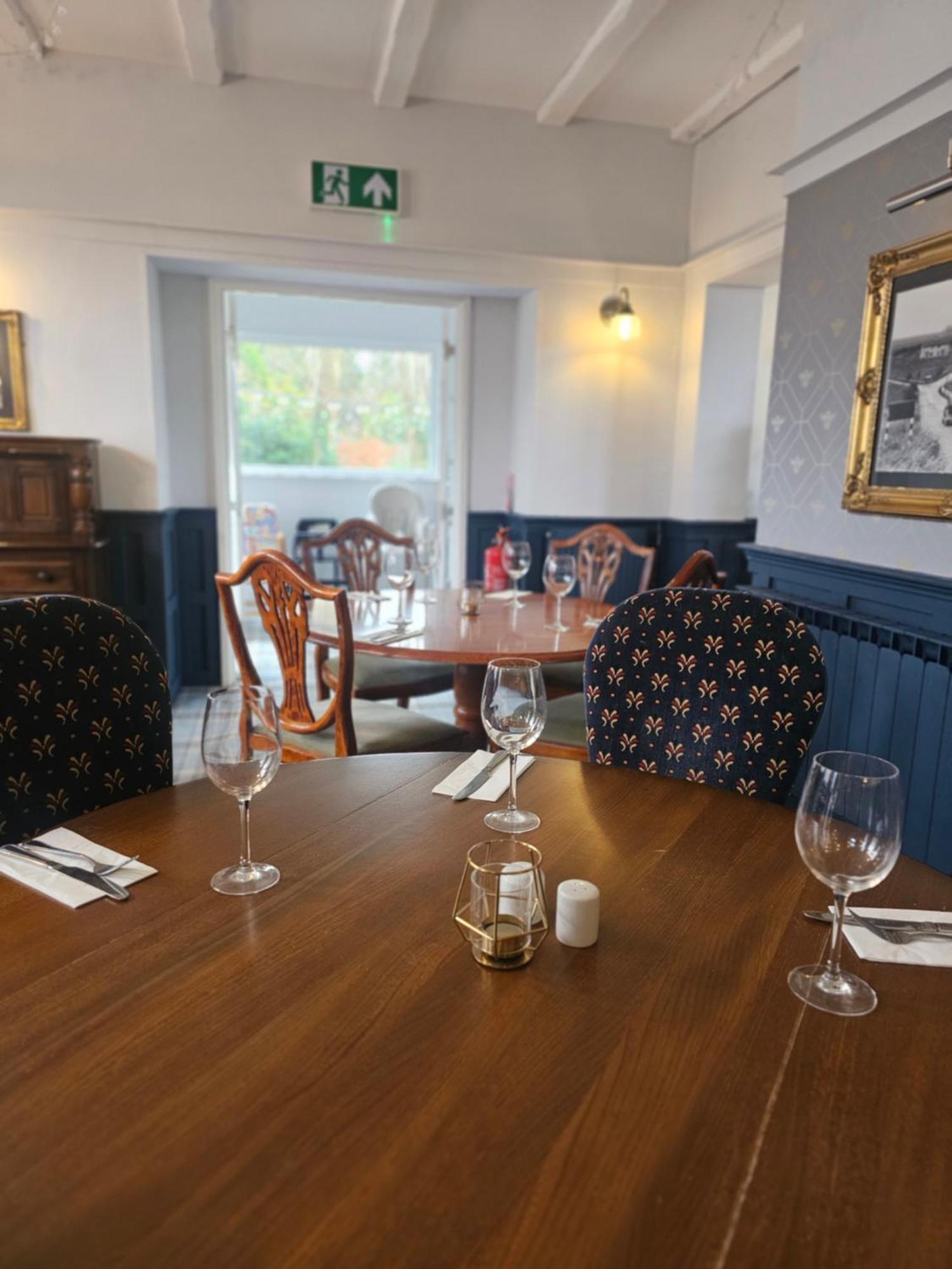The Old Railway Hotel Porton エクステリア 写真
