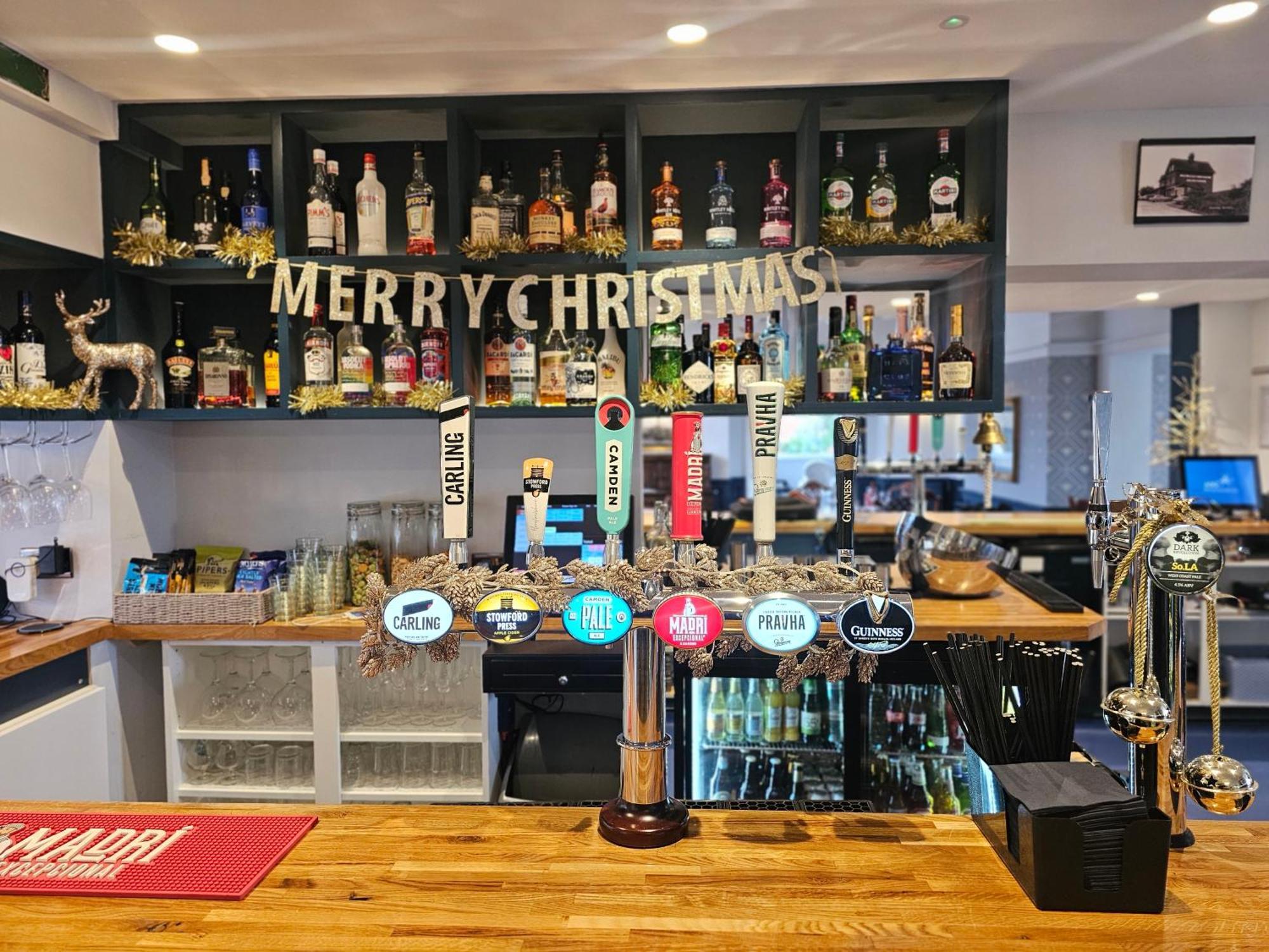The Old Railway Hotel Porton エクステリア 写真